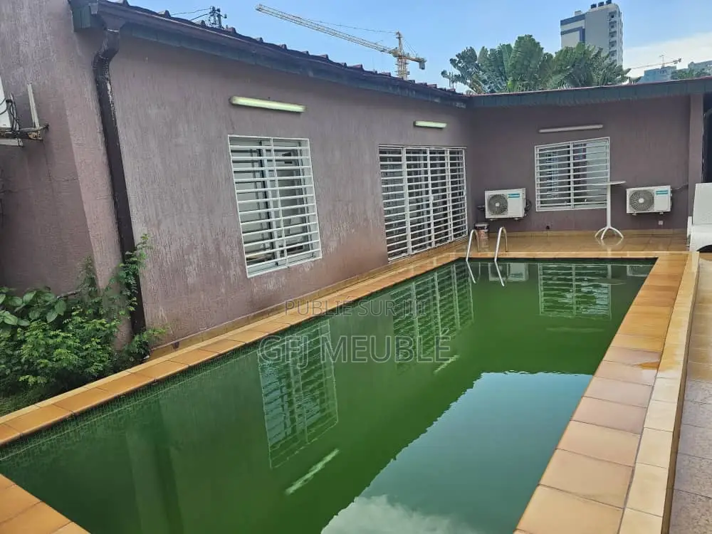 Furnished 4chbre Duplex dans G.F.J Meublé, Cocody à Louer