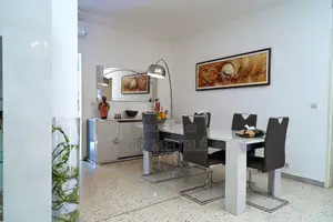 Furnished 5chbre Duplex dans Gfj Meublé, Cocody à Louer