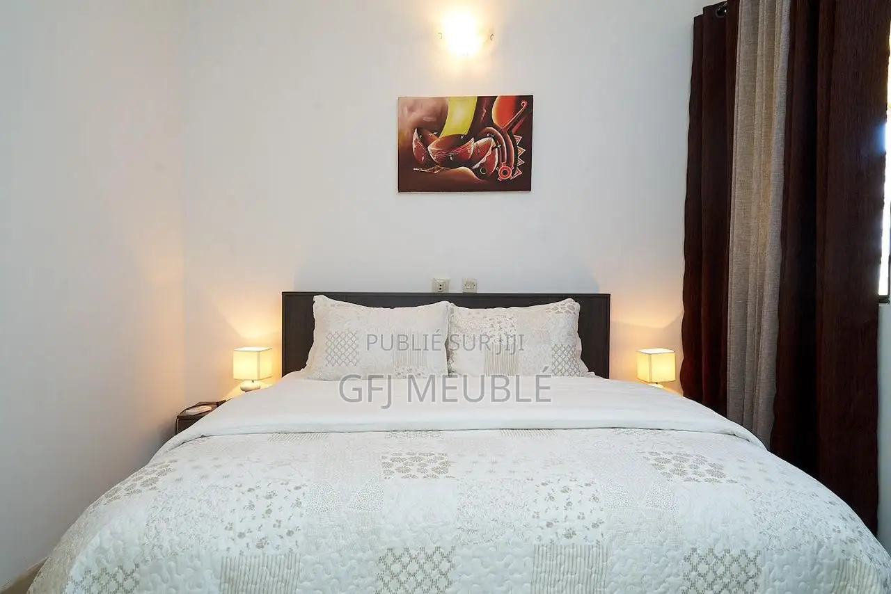 Furnished 5chbre Duplex dans Gfj Meublé, Cocody à Louer