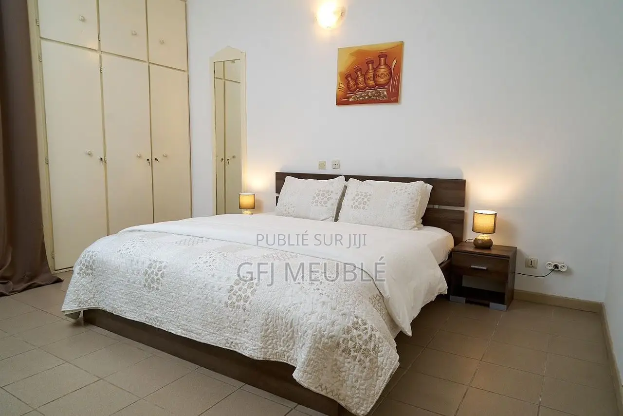 Furnished 5chbre Duplex dans Gfj Meublé, Cocody à Louer