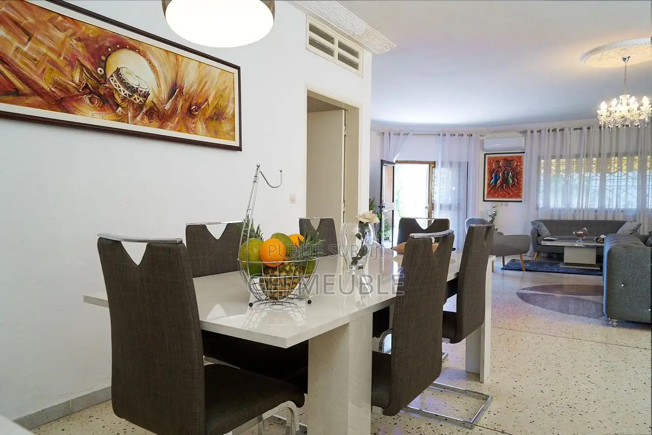 Furnished 5chbre Duplex dans Gfj Meublé, Cocody à Louer