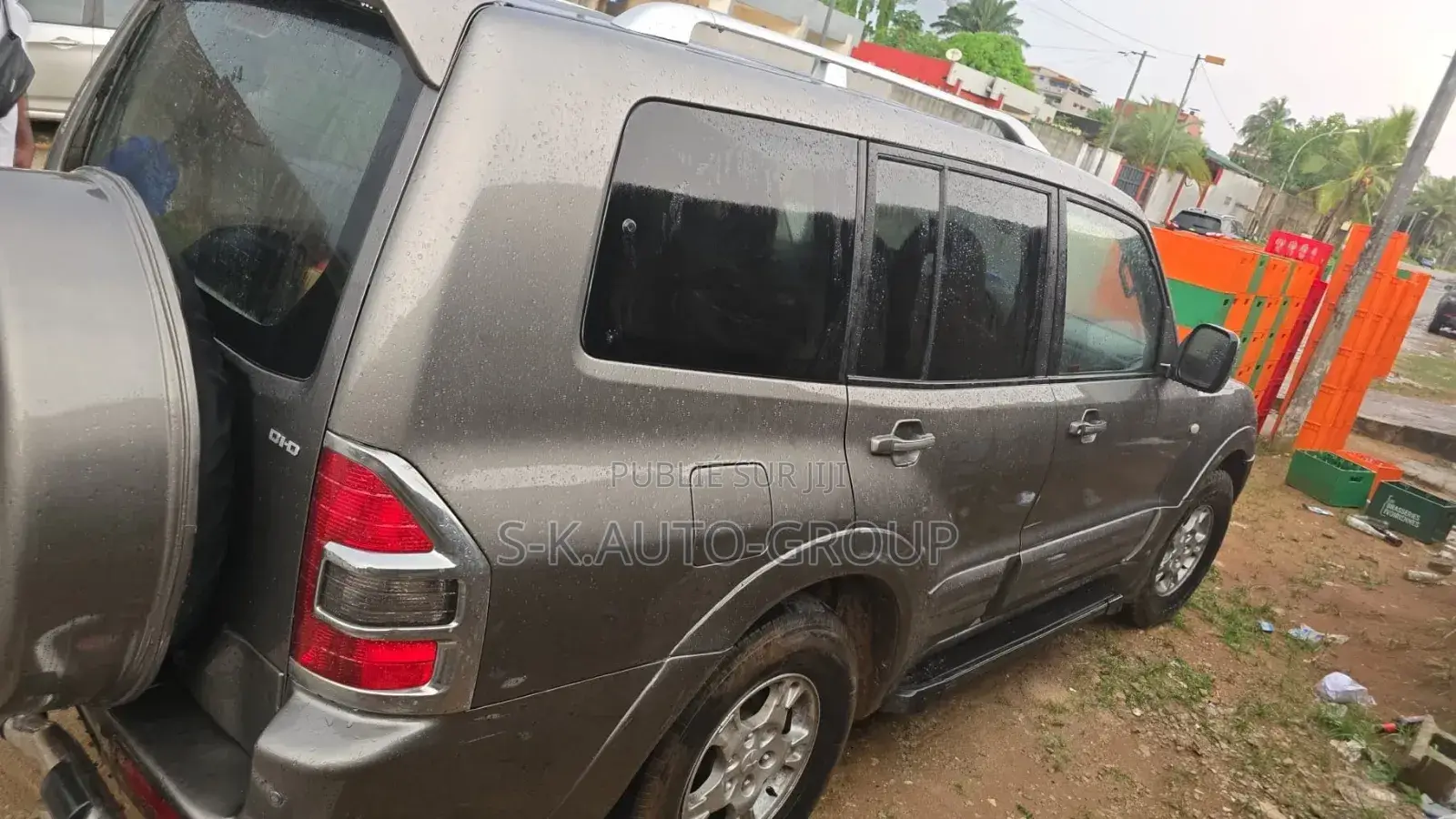 Mitsubishi Pajero 2000 Gris