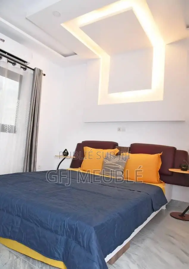 Furnished 1chbre Appartement dans Gfj Meublé, Cocody à Louer