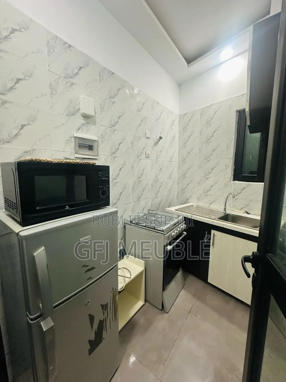 Furnished 1chbre Appartement dans Gfj Meublé, Cocody à Louer