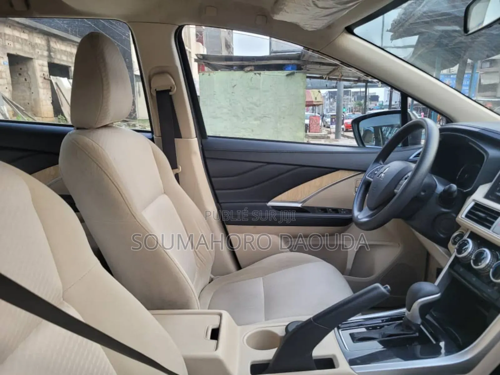 Mitsubishi Xpander Cross 2023 Marron