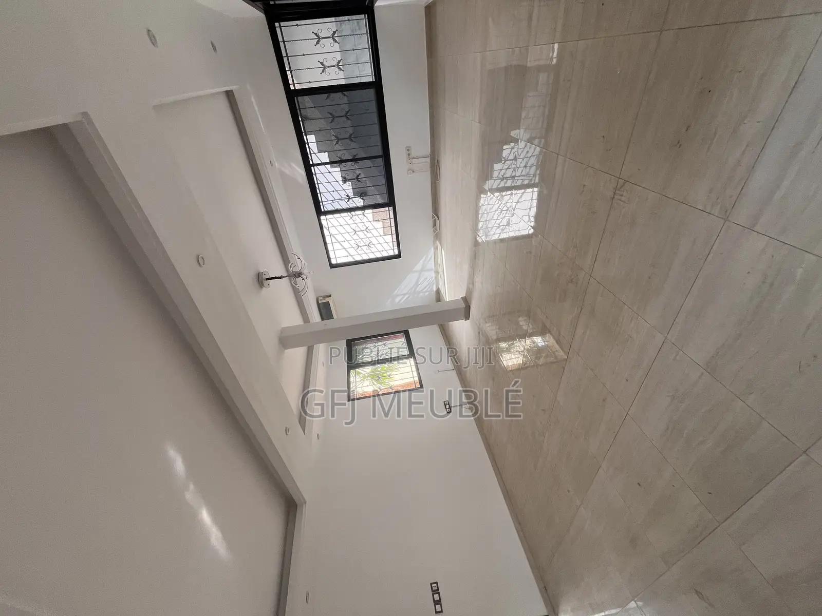 Furnished 1chbre Appartement dans Gfj Meublé, Yopougon à Louer