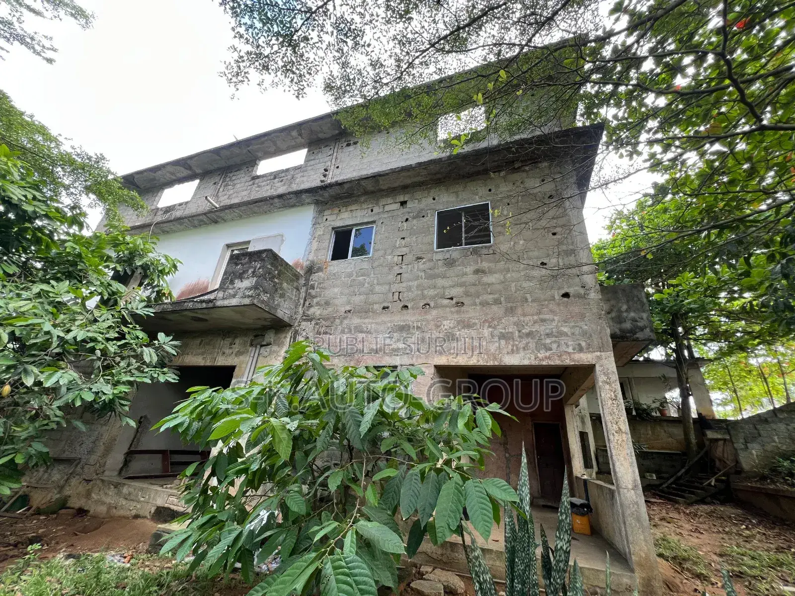 8chbre Duplex dans Villa Duplex, Cocody à Vendre