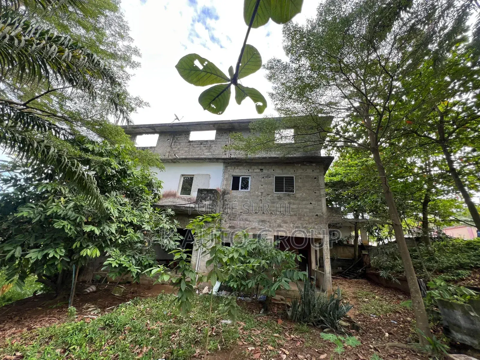 8chbre Duplex dans Villa Duplex, Cocody à Vendre