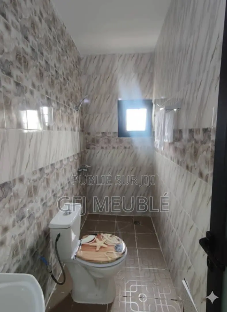 Furnished 1chbre Appartement dans Gfj Meublé, Cocody à Louer