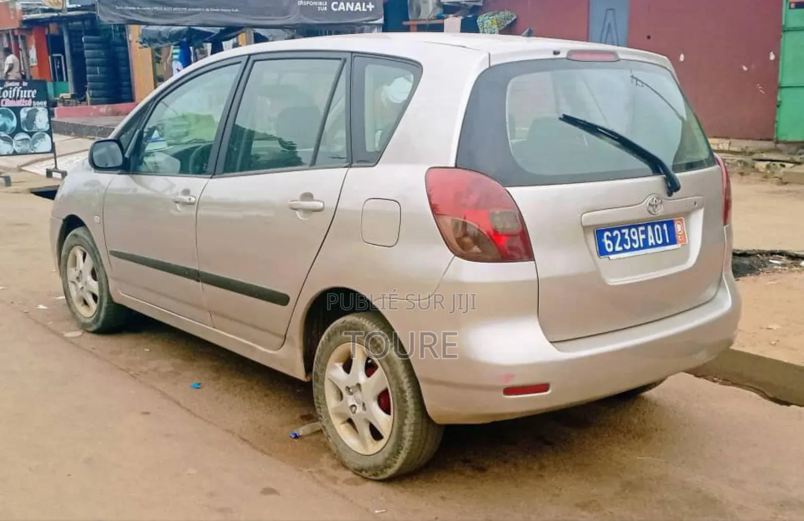 Toyota Verso 2009 Doré