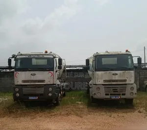 Ford Predécoupage 2000 Blanc