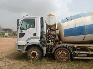 Ford Predécoupage 2000 Blanc