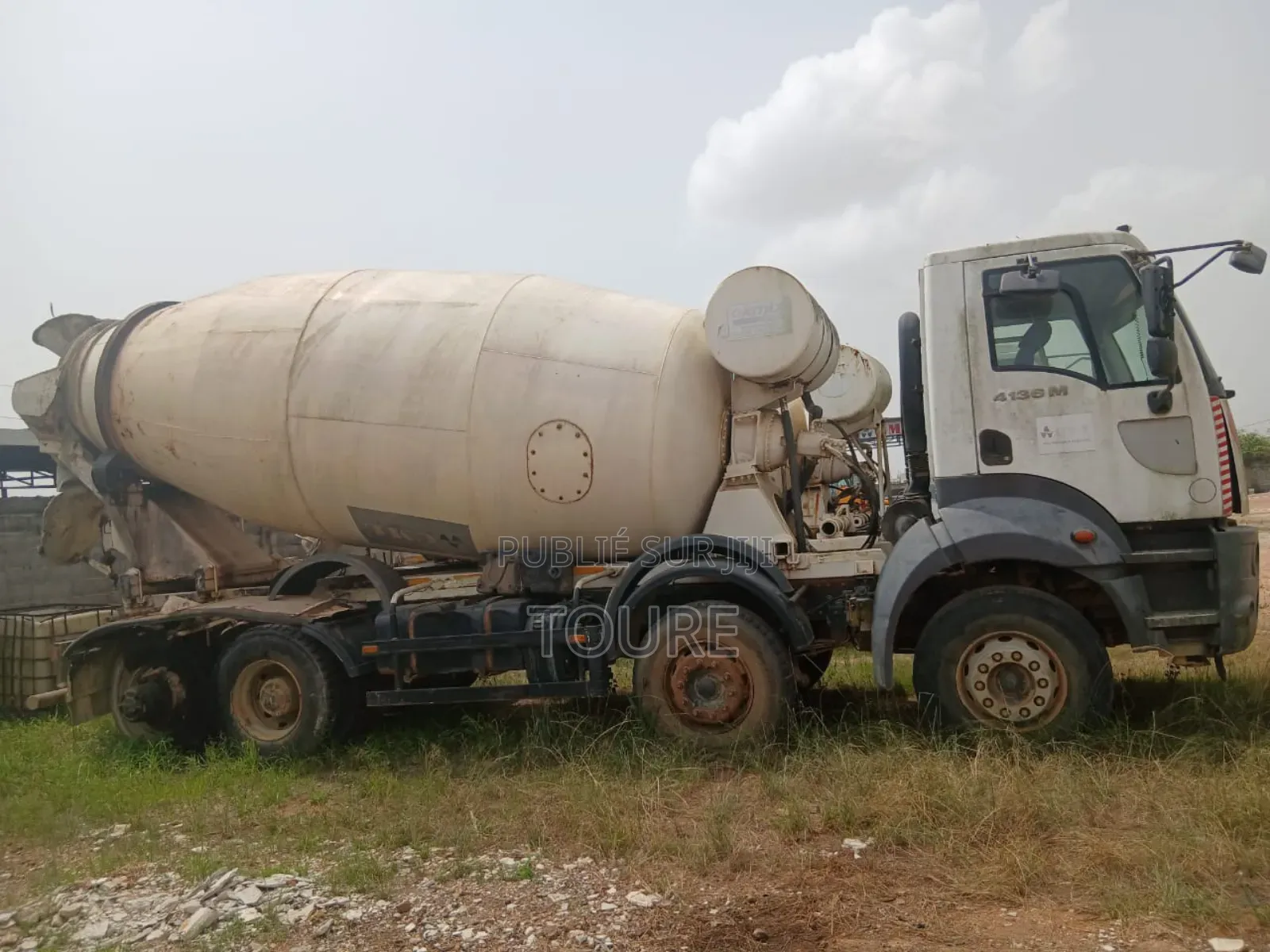 Ford Predécoupage 2000 Blanc