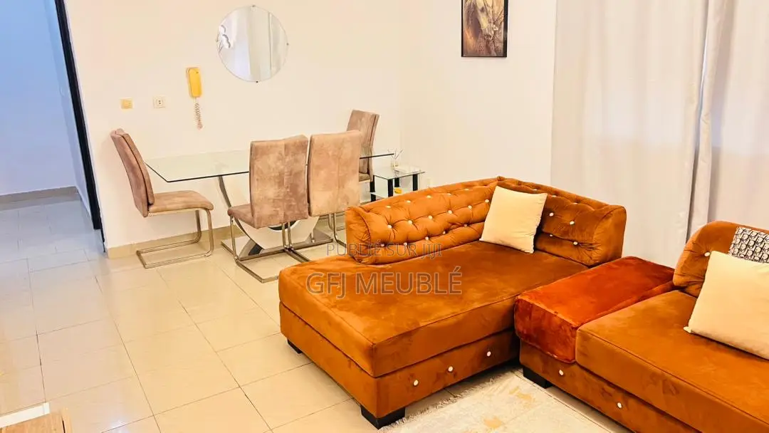 Furnished 1chbre Appartement dans Gfj Meublé, Cocody à Louer