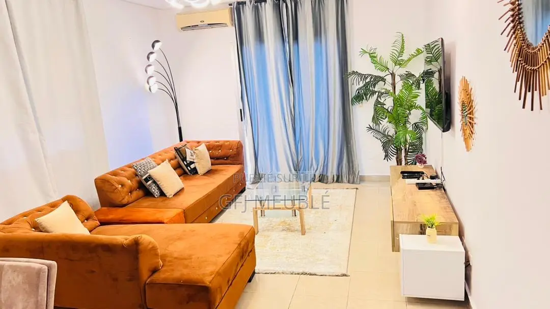 Furnished 1chbre Appartement dans Gfj Meublé, Cocody à Louer