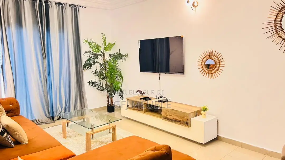 Furnished 1chbre Appartement dans Gfj Meublé, Cocody à Louer