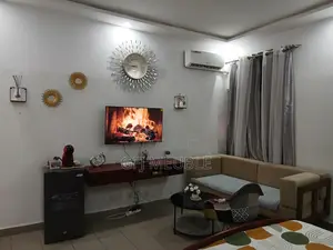 Furnished 1chbre Appartement dans Gfj Meublé, Cocody à Louer