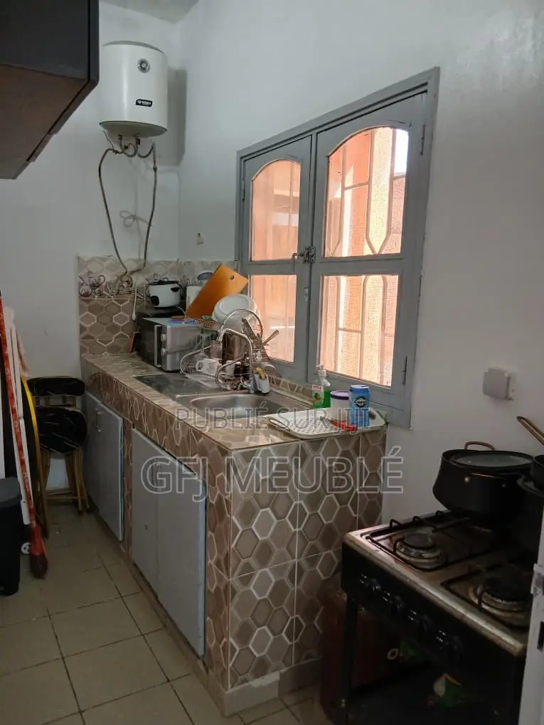 Furnished 1chbre Appartement dans Gfj Meublé, Cocody à Louer