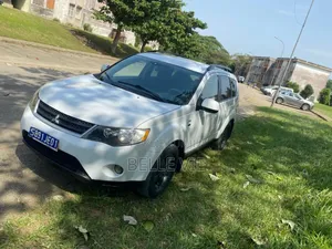 Mitsubishi Outlander 2009 Blanc