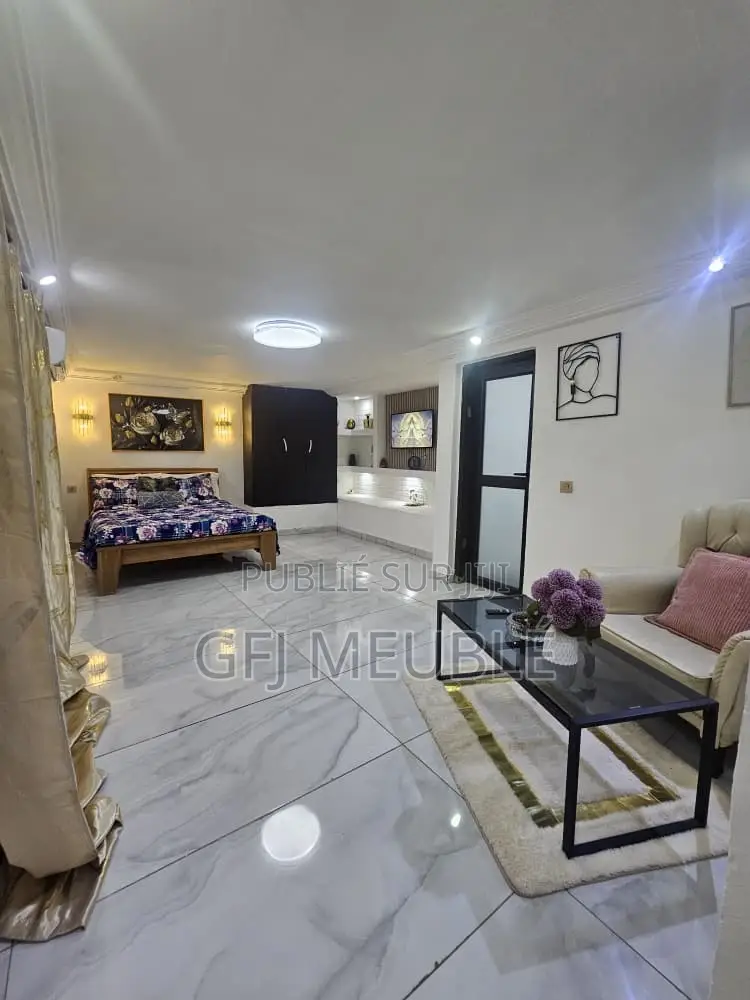 Furnished 1chbre Appartement dans Gfj Meublé, Cocody à Louer