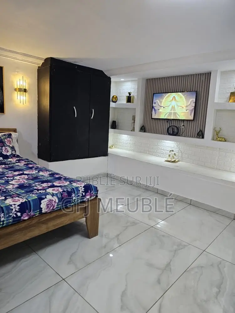 Furnished 1chbre Appartement dans Gfj Meublé, Cocody à Louer