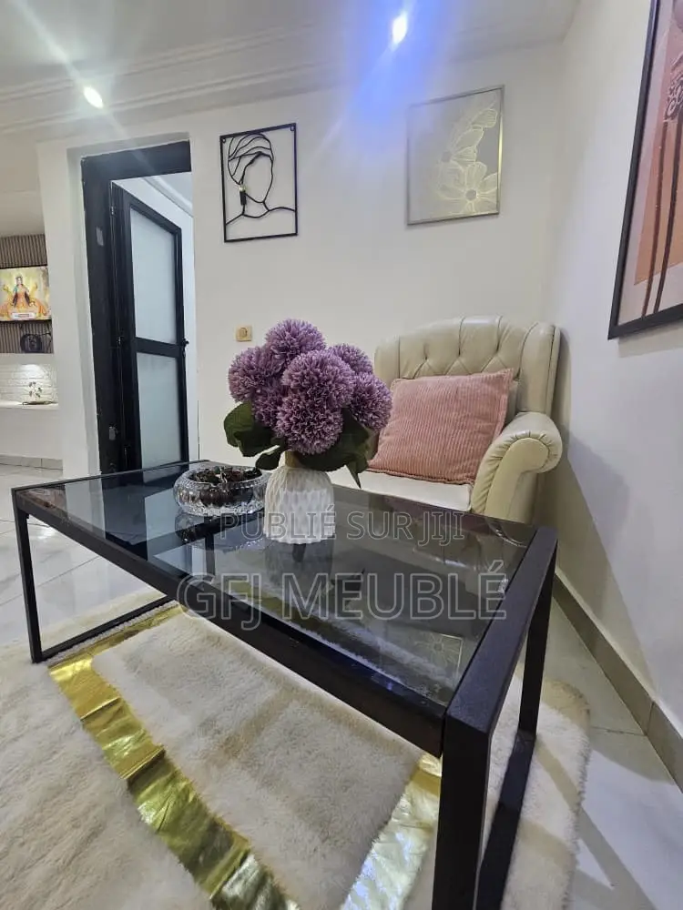 Furnished 1chbre Appartement dans Gfj Meublé, Cocody à Louer
