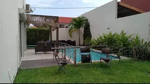 Furnished 4chbre Duplex dans Miss Kouassi, Cocody à Vendre