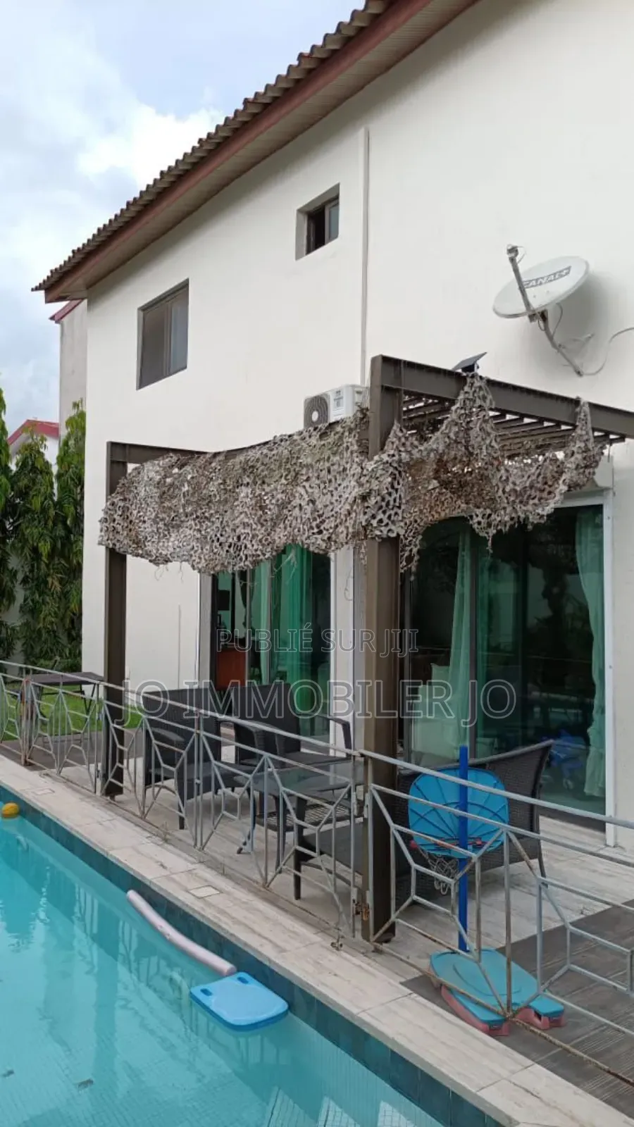 Furnished 4chbre Duplex dans Miss Kouassi, Cocody à Vendre