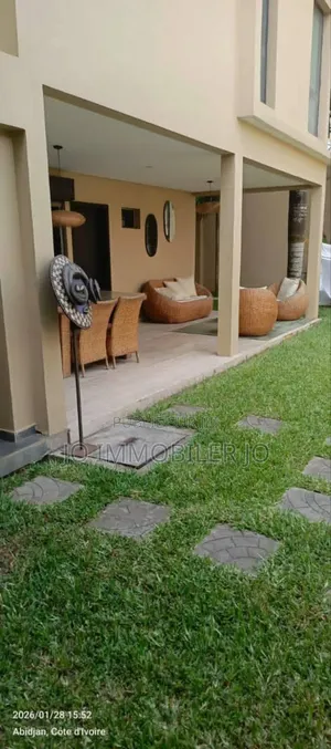 4chbre Duplex dans Miss Kouassi, Cocody à Vendre