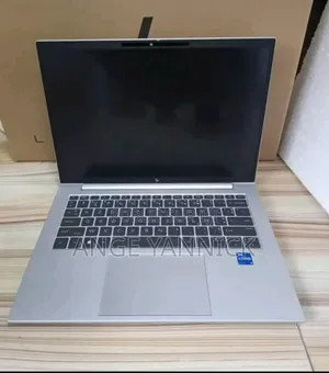 Nouveau HP EliteBook 840 G9 32GB Intel Core i7 SSD 1T
