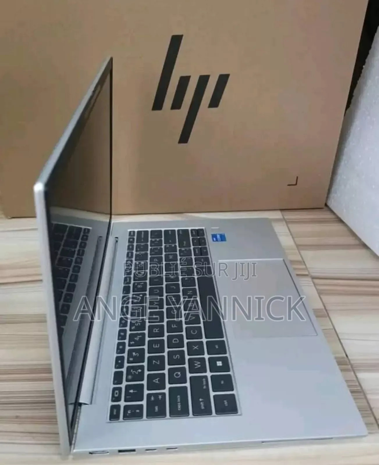 Nouveau HP EliteBook 840 G9 32GB Intel Core i7 SSD 1T