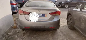 Hyundai Avante 2012 Gris