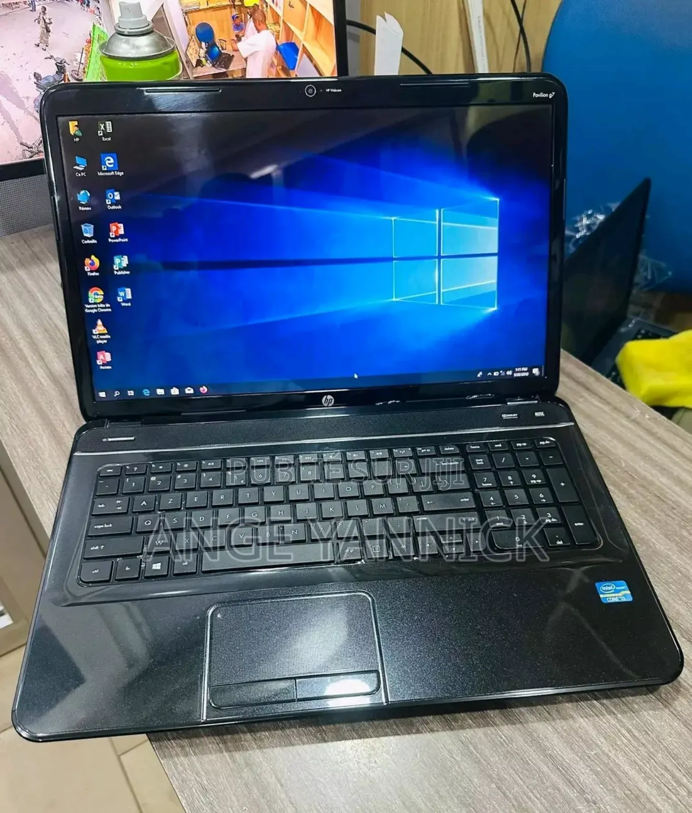 Nouveau Ordinateur portable HP Pavilion 17 8GB Intel Core i3 HDD 500GB