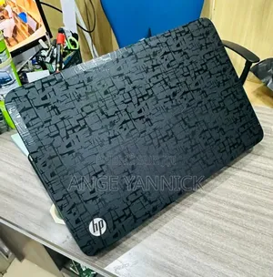 Nouveau Ordinateur portable HP Pavilion 17 8GB Intel Core i3 HDD 500GB