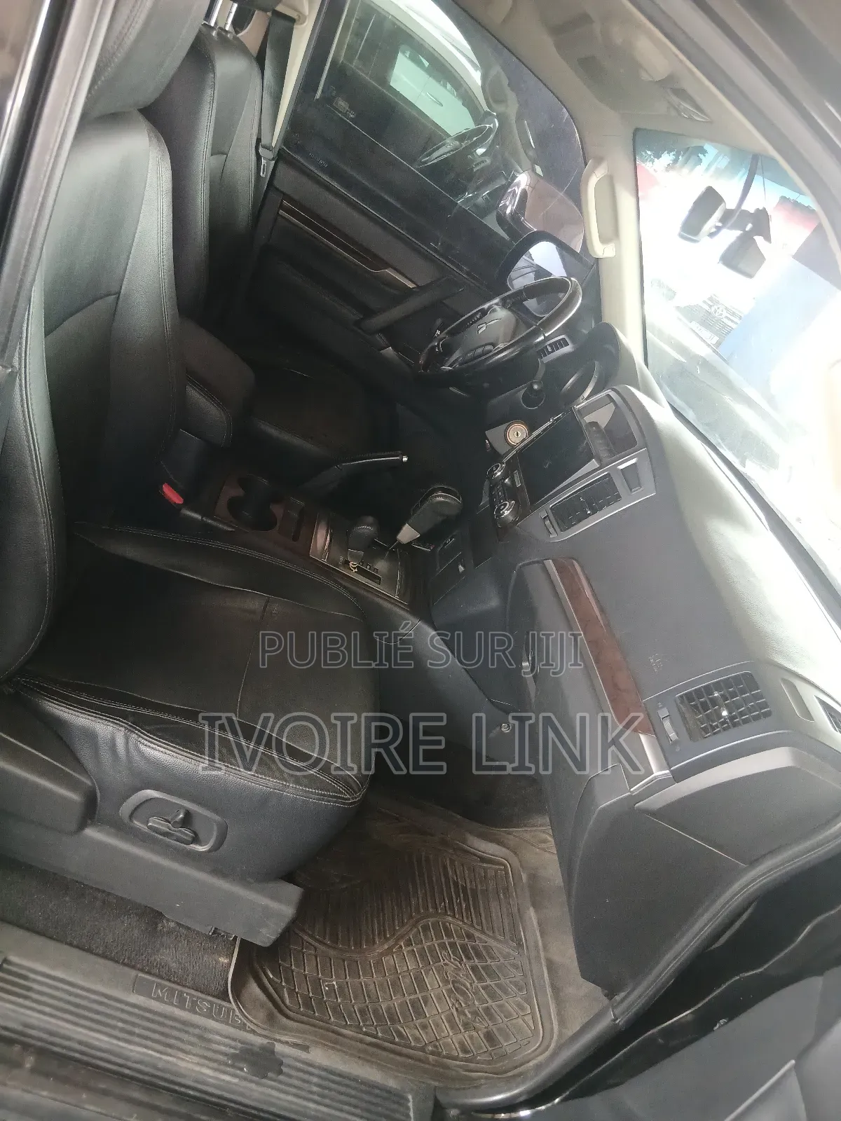 Mitsubishi Pajero V80 3.8 V6 GLS 2017 Noir