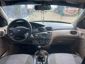 Ford Focus 2002 Bleu