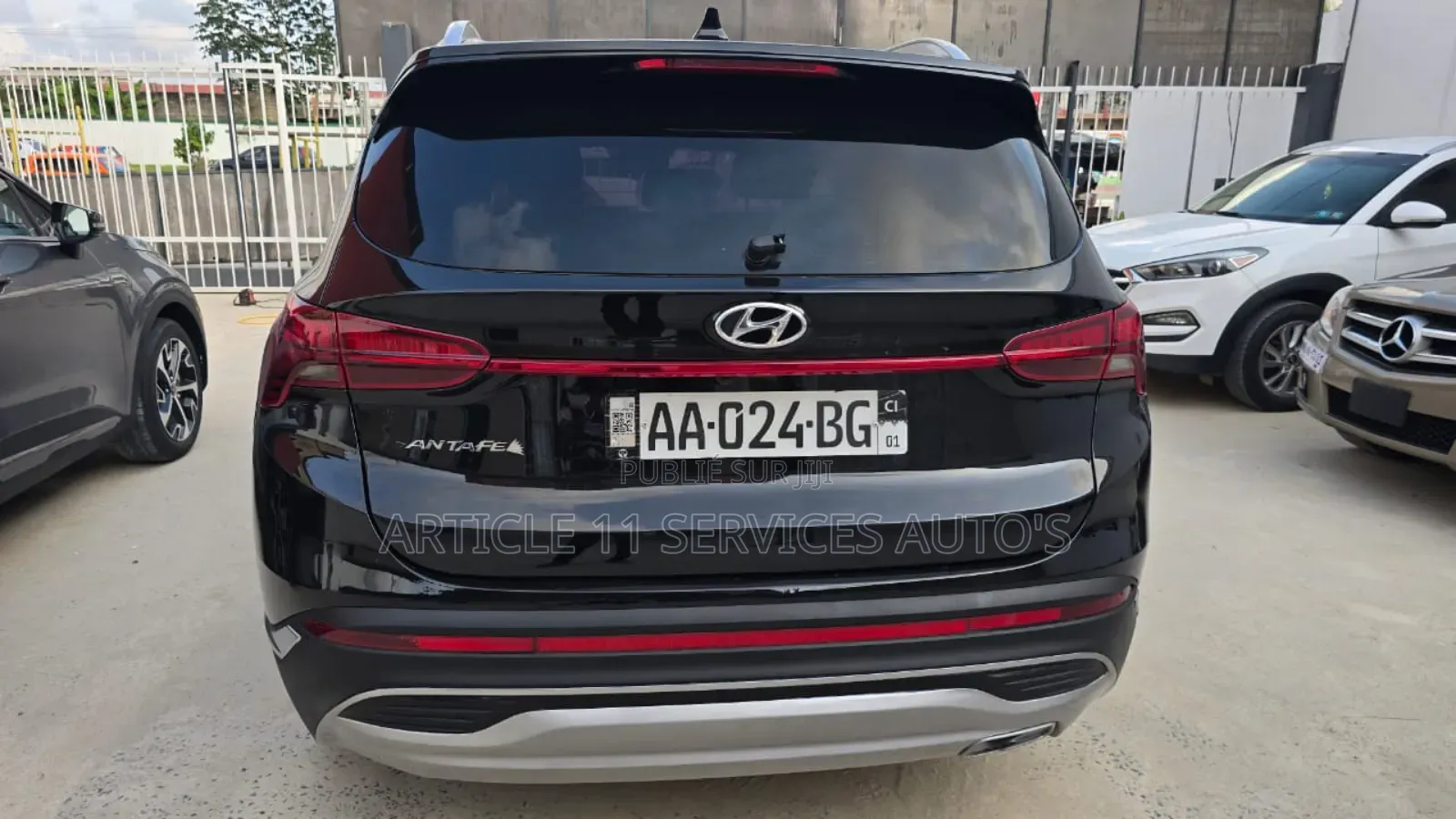 Hyundai Santa Fe SE 2023 Gris