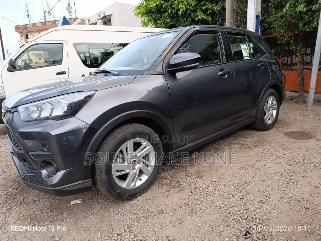 Toyota Raize 2025 Noir