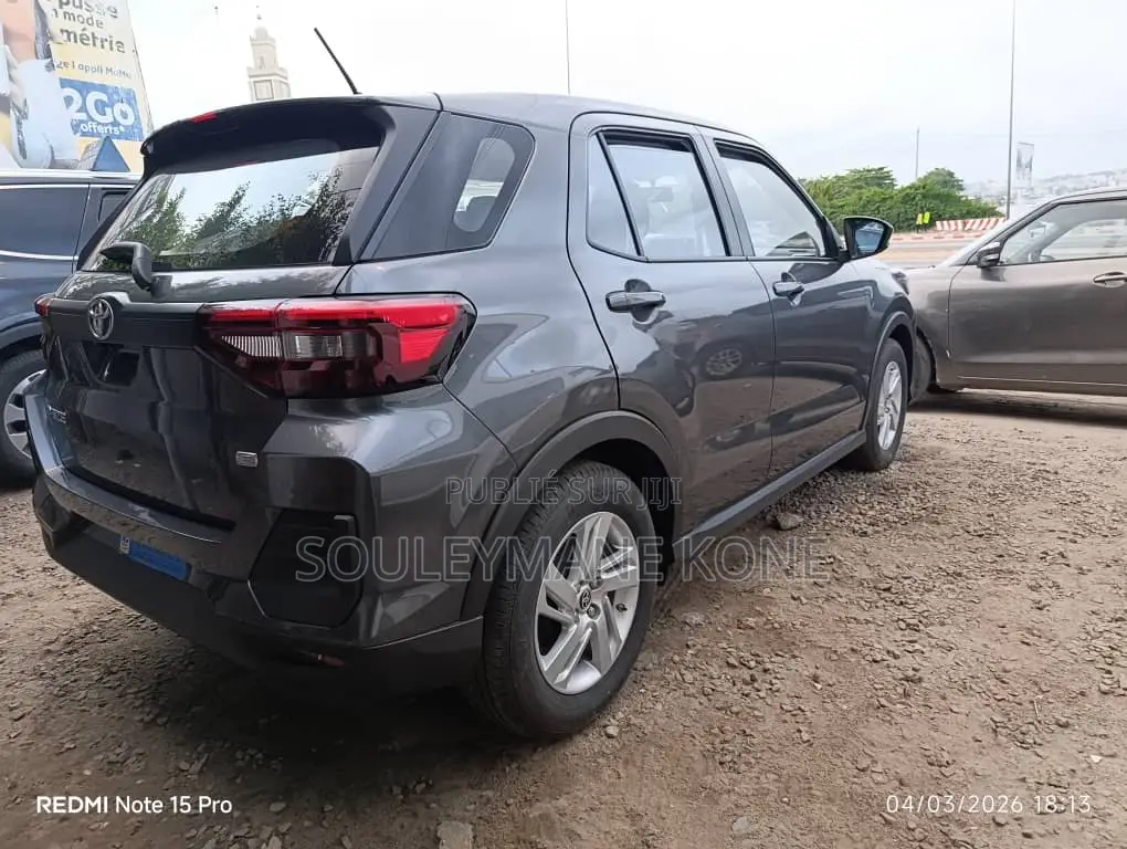 Toyota Raize 2025 Noir