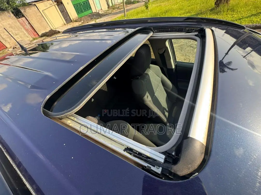 Toyota RAV4 2021 Bleu