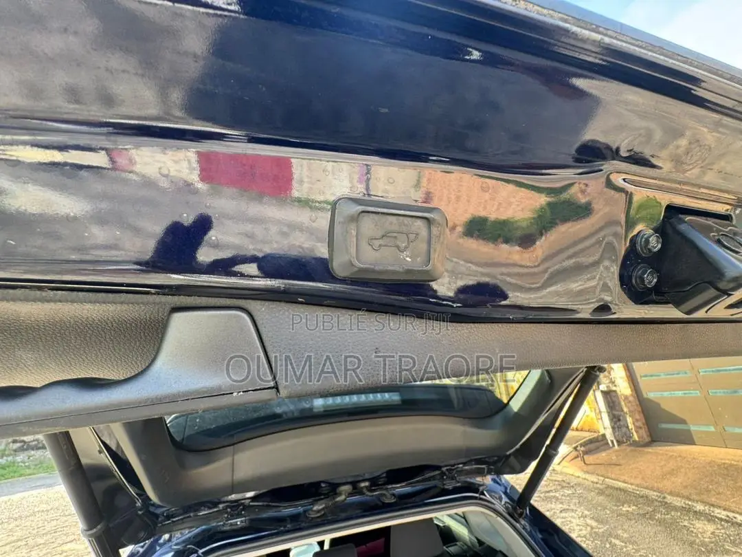 Toyota RAV4 2021 Bleu