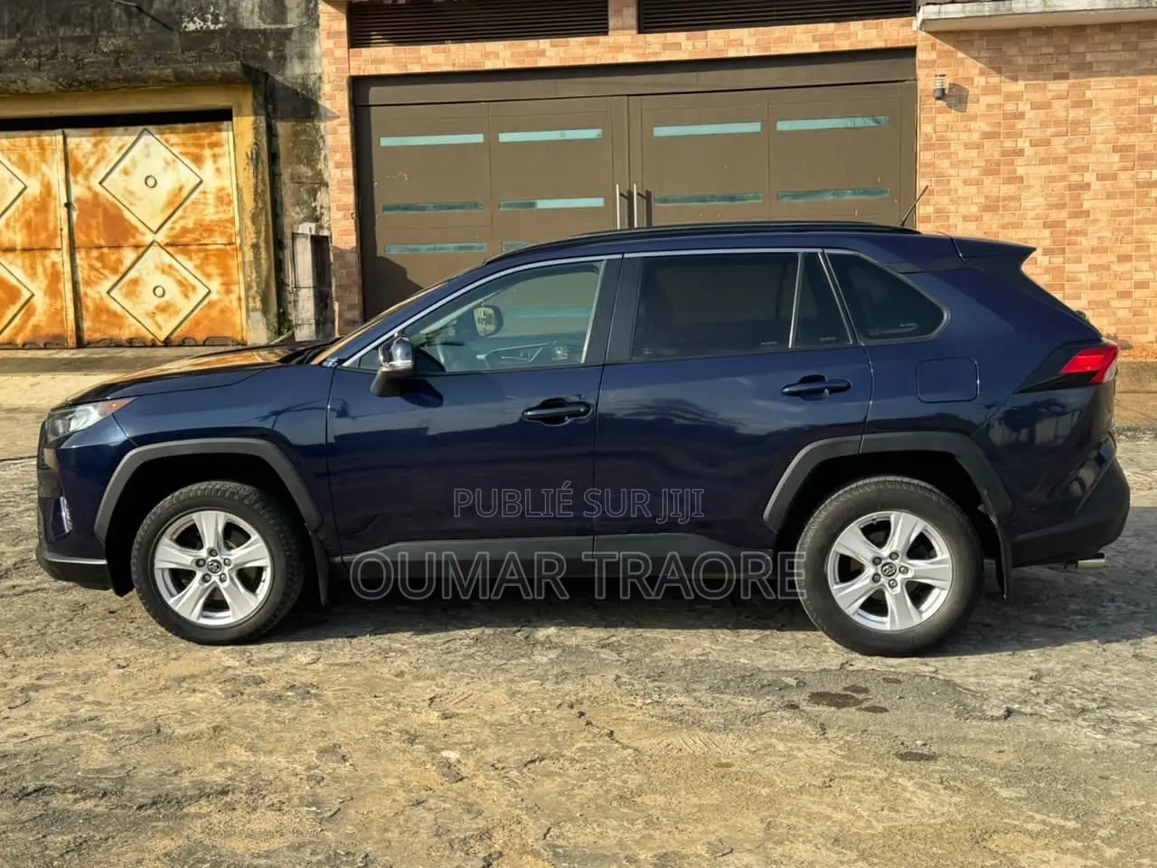 Toyota RAV4 2021 Bleu