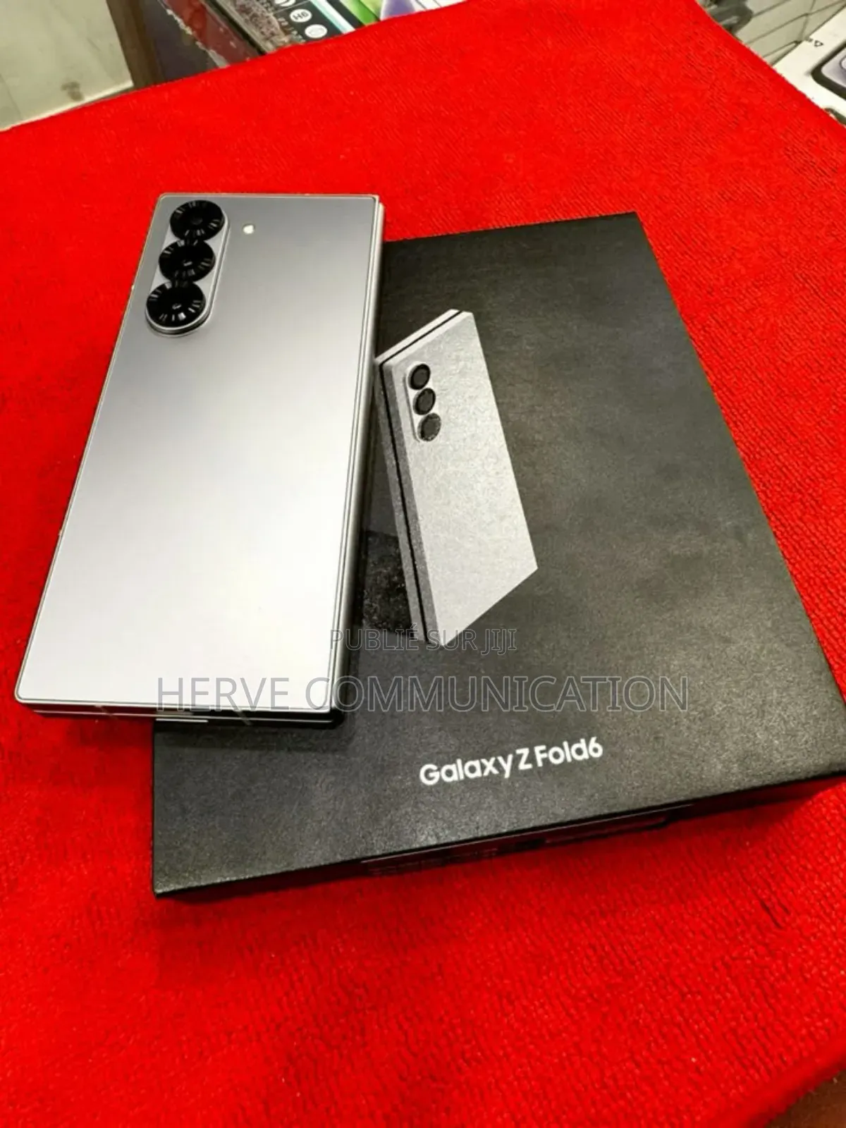 Nouveau Samsung Galaxy Z Fold4 256 GB Noir