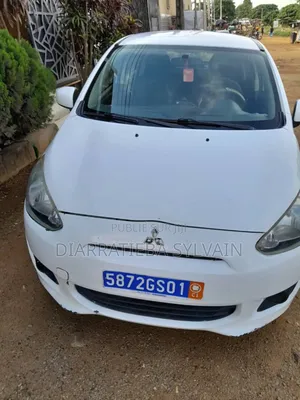 Mitsubishi Spacestar 2015 Blanc