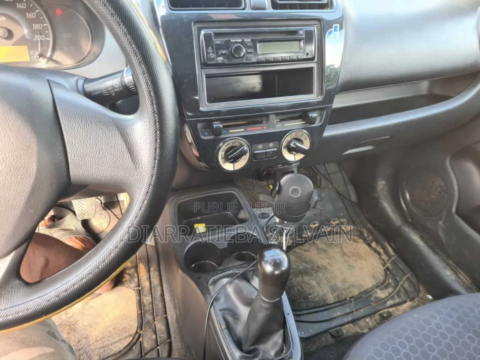 Mitsubishi Spacestar 2015 Blanc