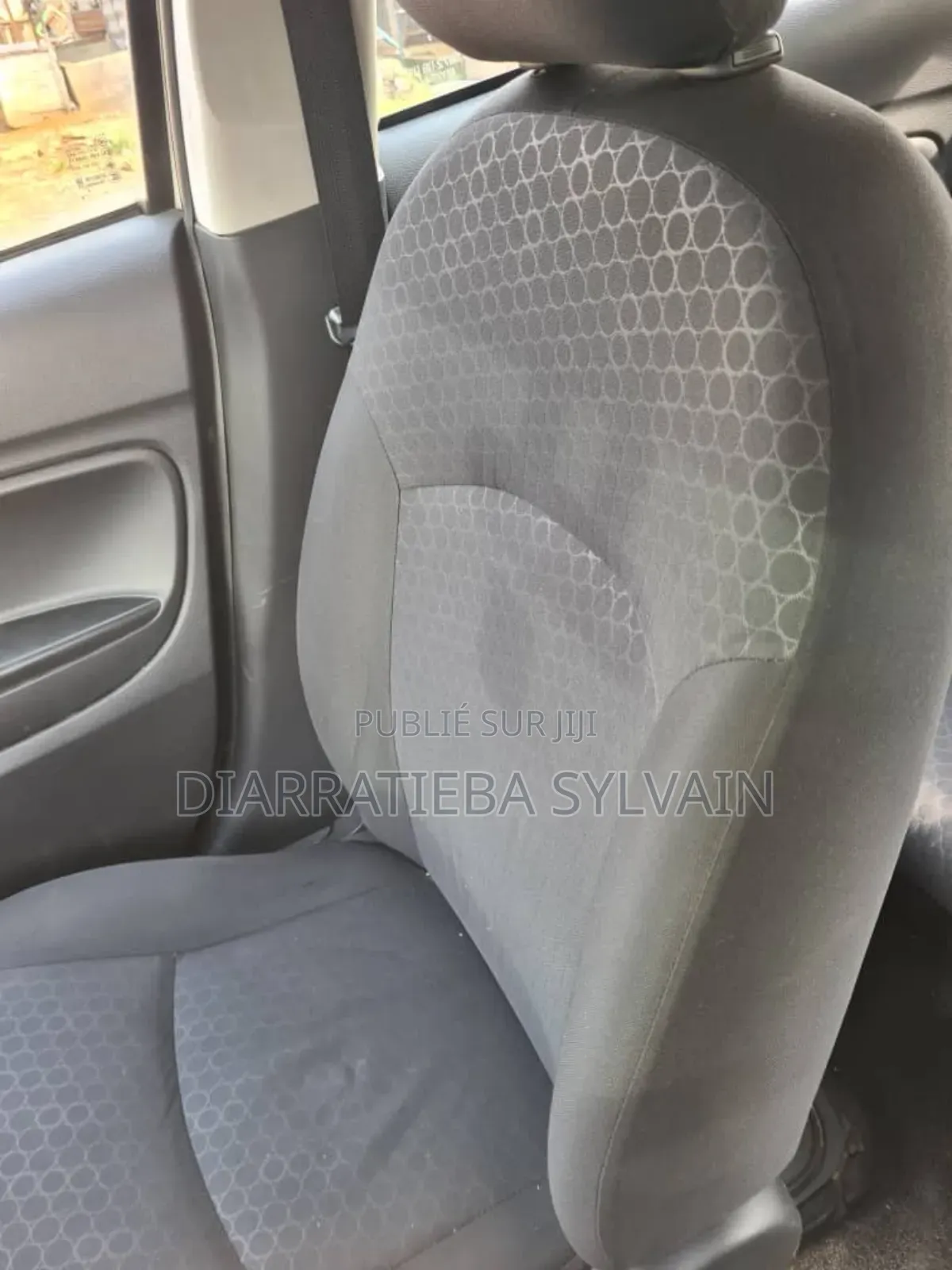 Mitsubishi Spacestar 2015 Blanc