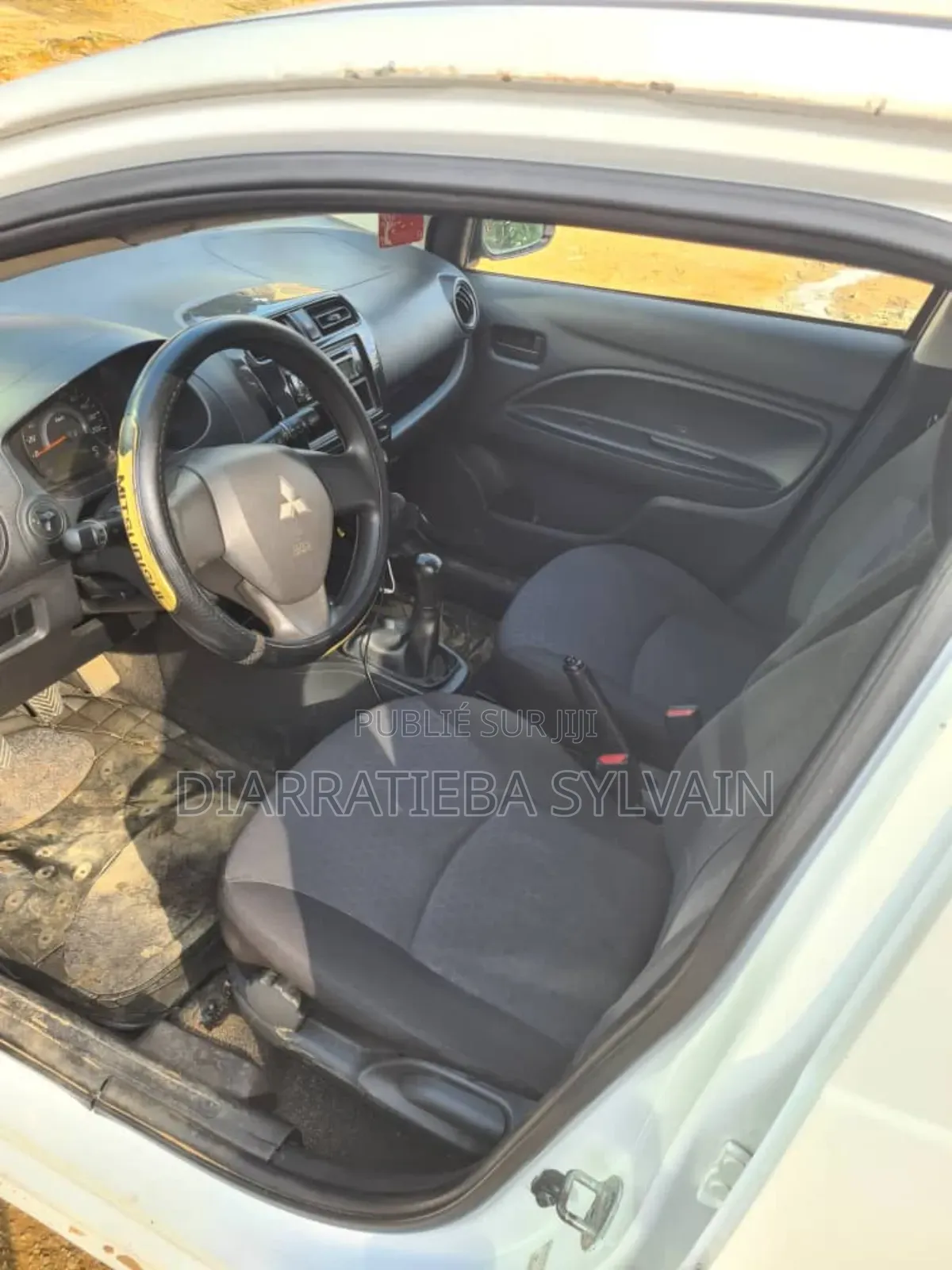 Mitsubishi Spacestar 2015 Blanc