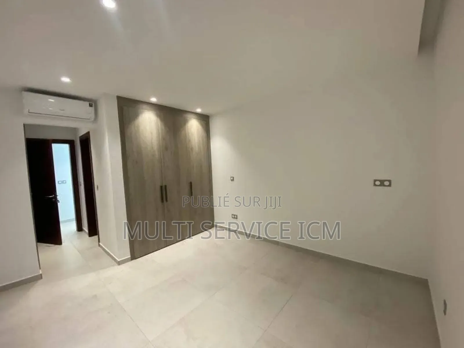 Furnished 8chbre Duplex dans Ismaël Coulibaly, Grand-Bassam à Vendre