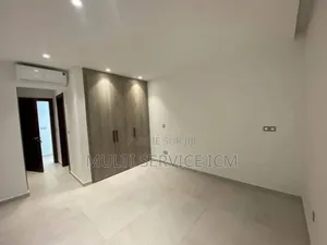 Furnished 8chbre Duplex dans Ismaël Coulibaly, Grand-Bassam à Vendre