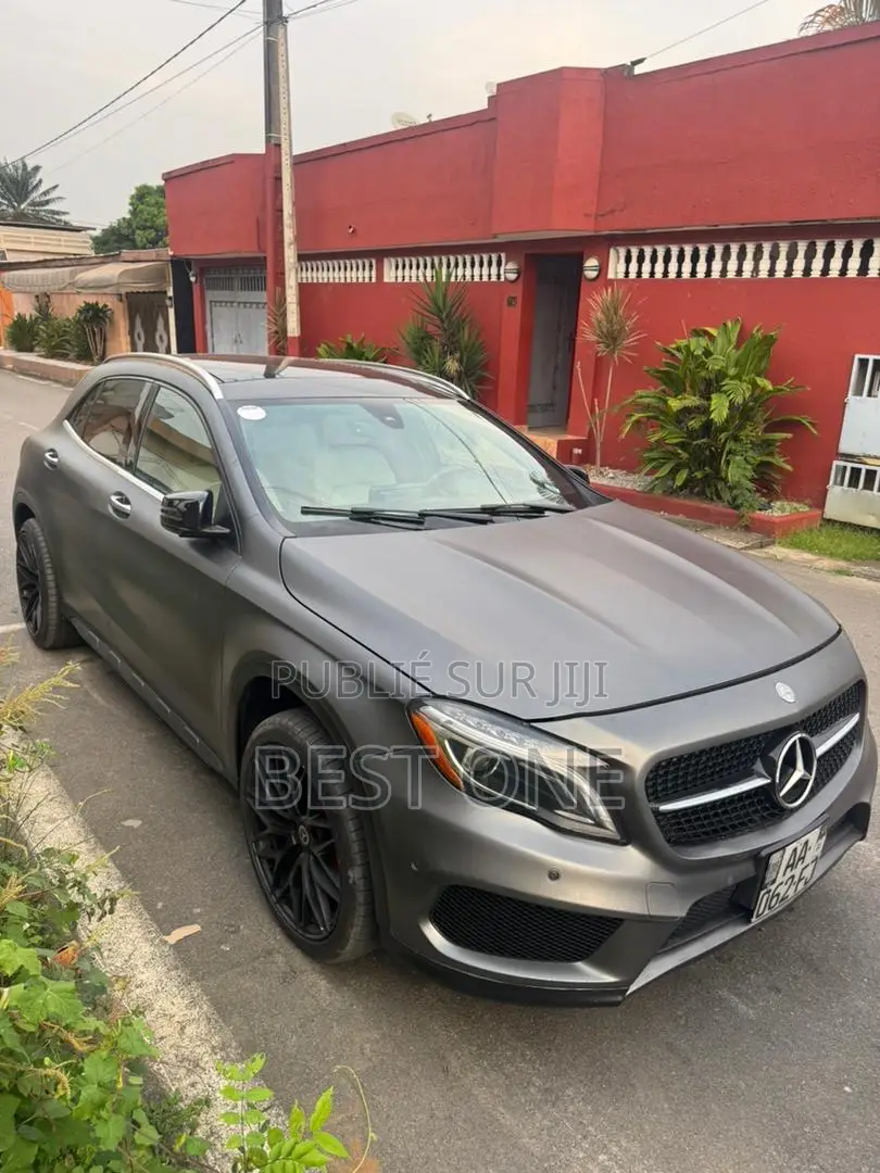 Mercedes-Benz GLA 250 2015 Gris
